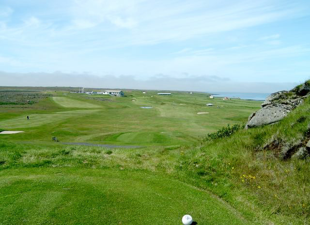 Opið golfmót í Leirunni á laugardag - einstök veðurblíða gleður kylfinga