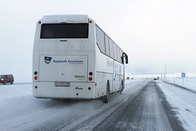 Hálka og éljagangur á Reykjanesbraut