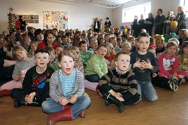 Börnin í Reykjanesbæ halda listahátíð