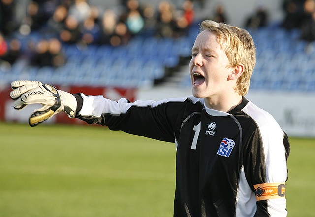 Ungur markvörður hjá Keflavík á leið til Rangers