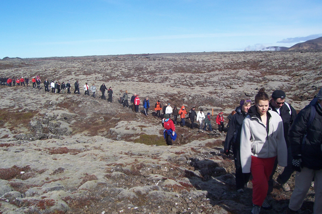 Gönguferð um nágrenni Bláa Lónsins annan í páskum