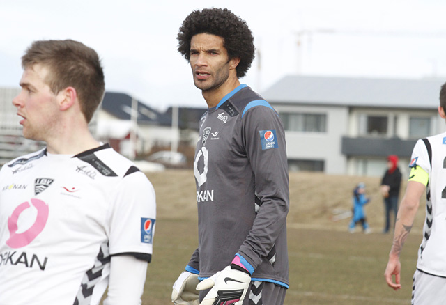 David James lék sinn fyrsta leik á Njarðvíkurvelli