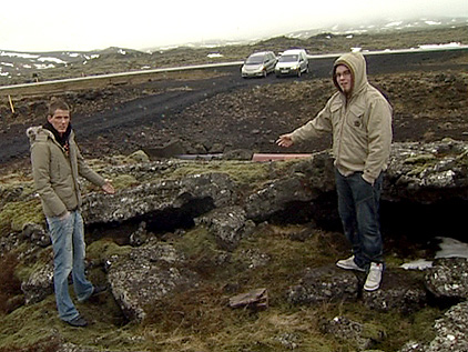 Fundu stórhættulegt dínamít við Grindavík