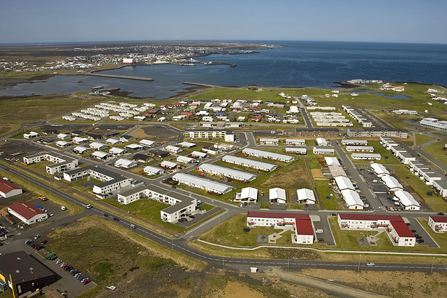 Landsbankinn á 60 íbúðir á Suðurnesjum