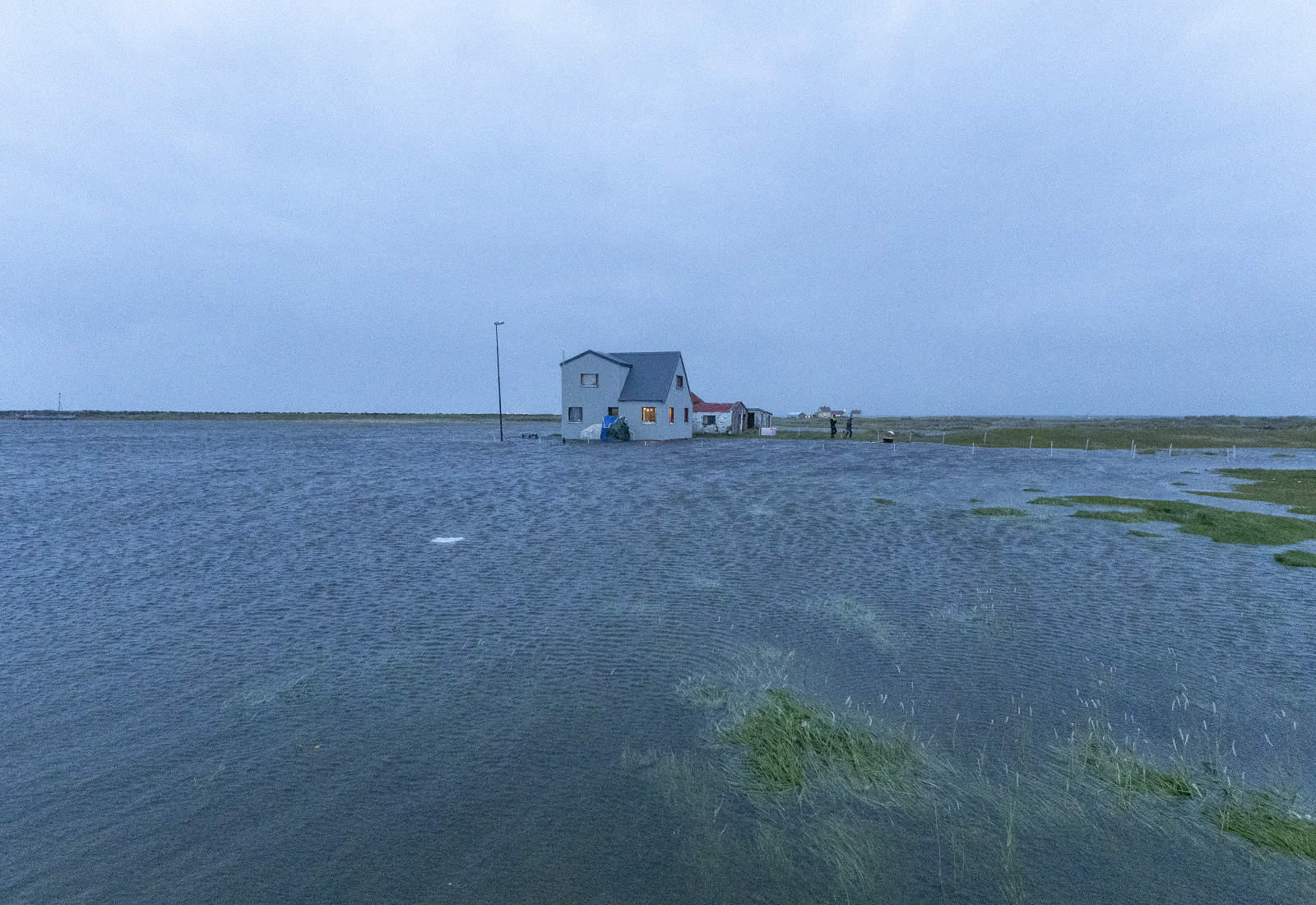 Tíðari sjávarflóð og landbrot veldur áhyggjum