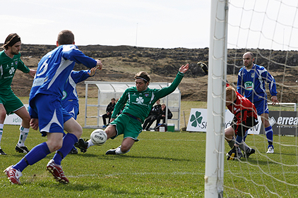 Idol stjarnan skoraði en Njarðvík missti niður unninn leik