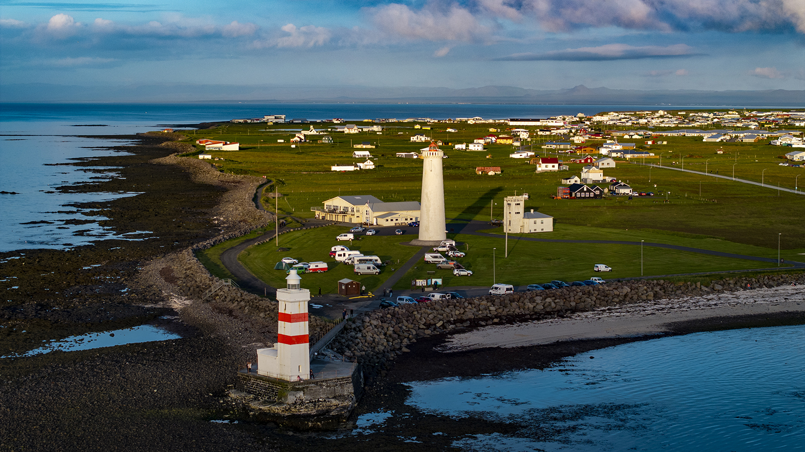 80 andlit við Garðskagavita