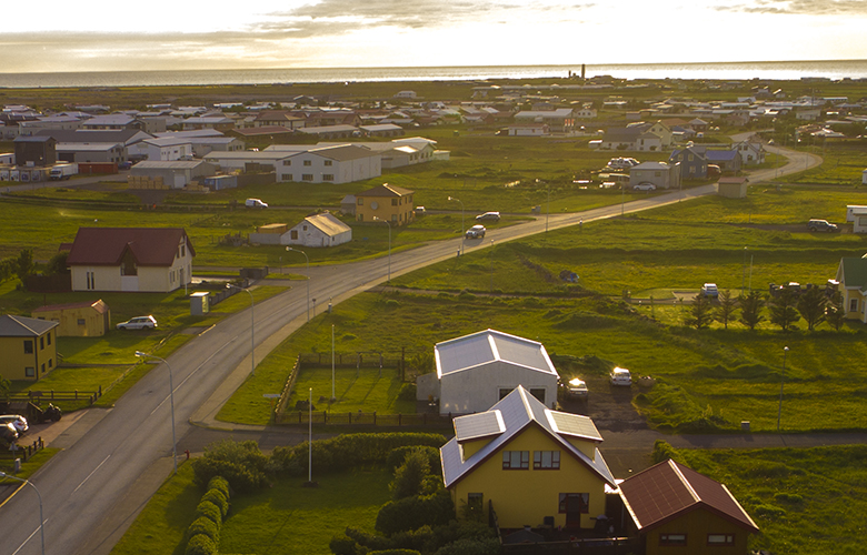 Ákvarðanir um sameiningarkosningar teknar á morgun