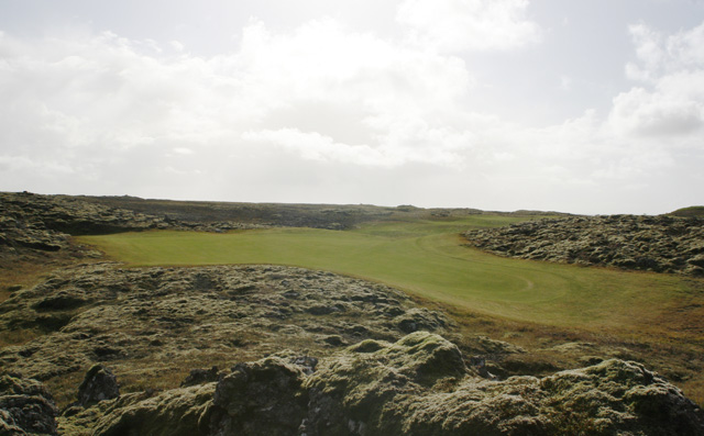 Opna 18 holu golfvöll í Grindavík á morgun