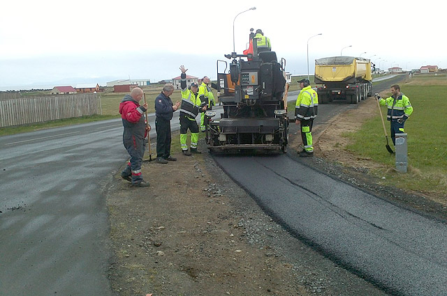 Nýr stígur í Garði malbikaður