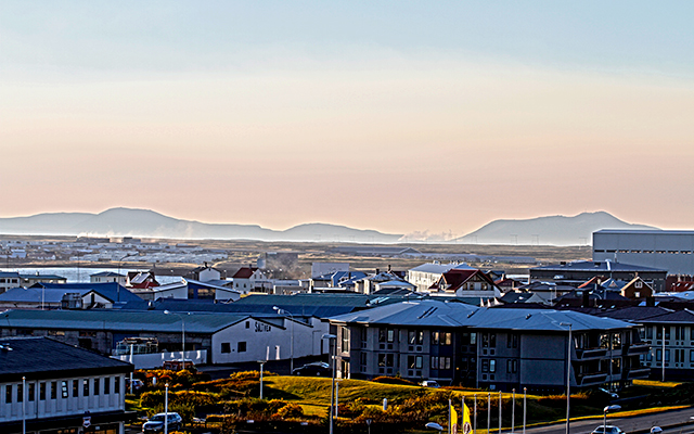 Gasmengunin liggur í Reykjanesfjallgarðinum