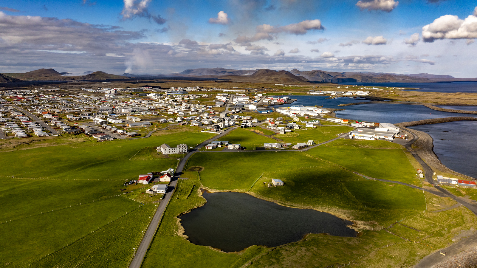 Viðvörunarlúðrar prófaðir í dag