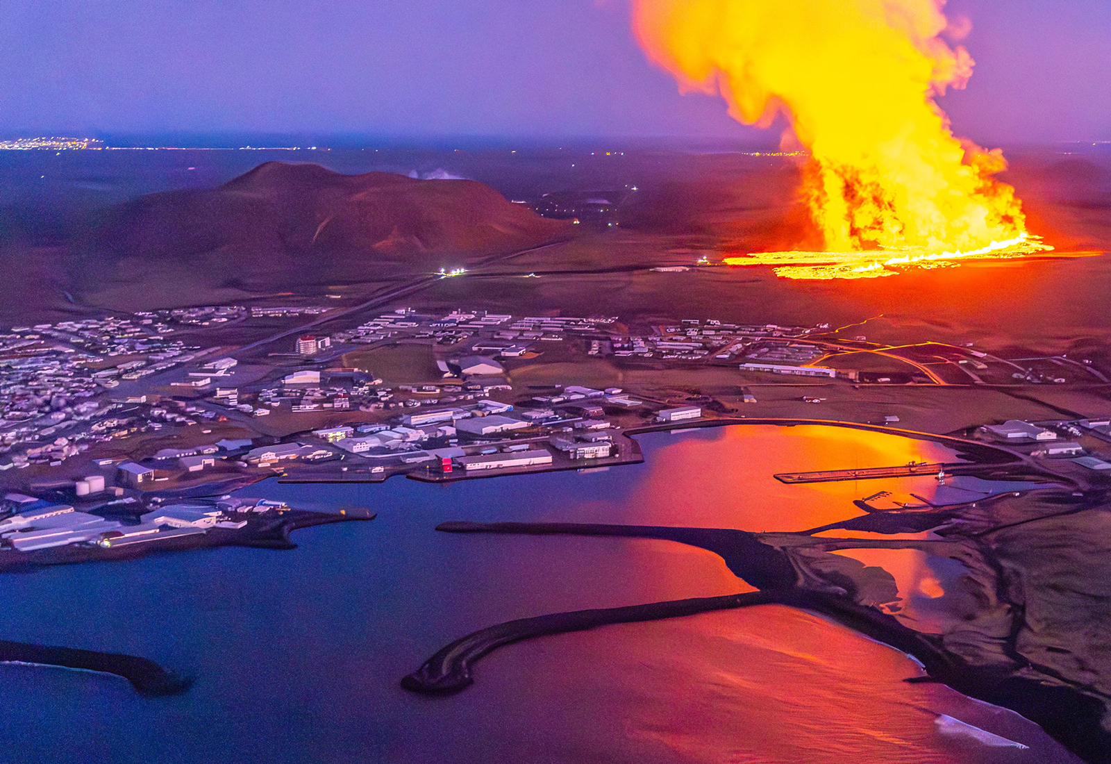 Fólki ráðið frá því að vera í Grindavík að nauðsynjalausu