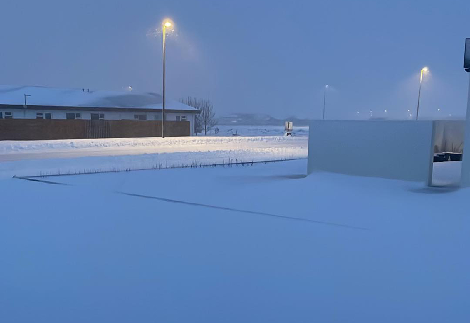 Ósáttir Grindvíkingar fastir í ófærð á leið til Grindavíkur