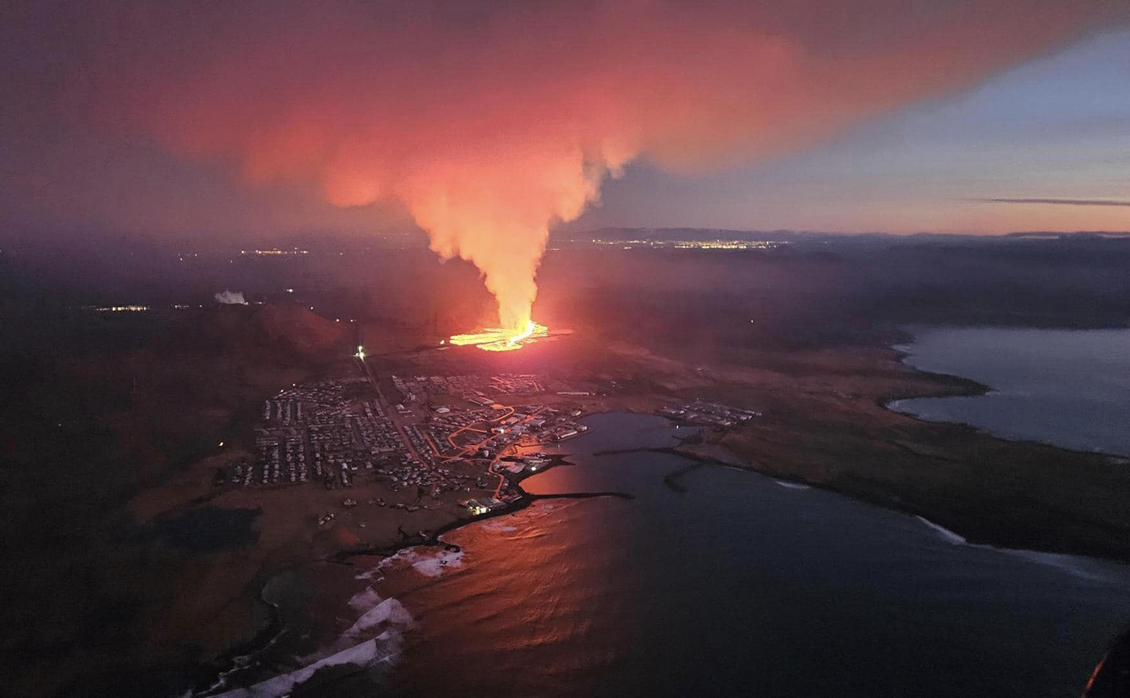 Gosið mun minna en það síðasta - stærstu jarðýtu landsins bjargað