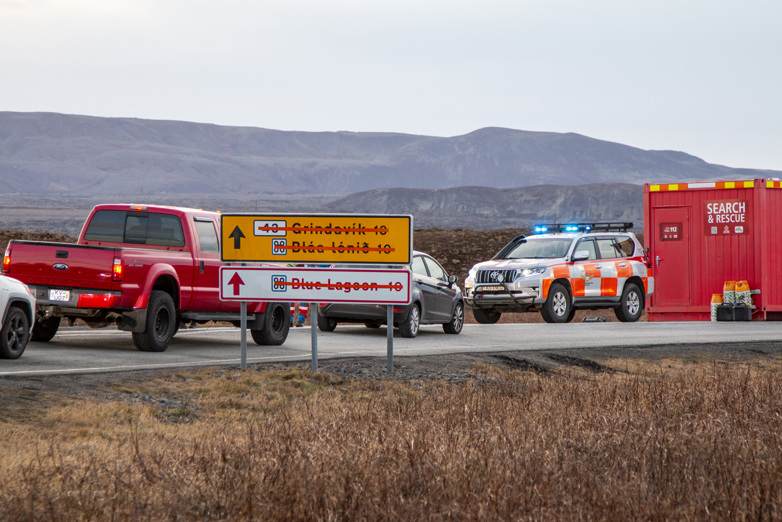 Búið að hafa samband við þá íbúa sem eiga þess kost að fara inn í Grindavík í dag