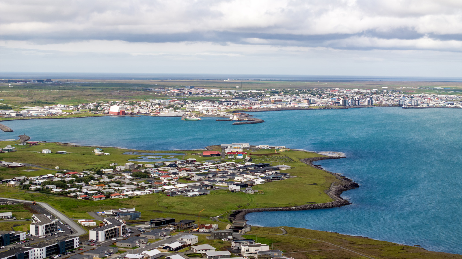  Oddvitar allra framboða í Reykjanesbæ eru konur 