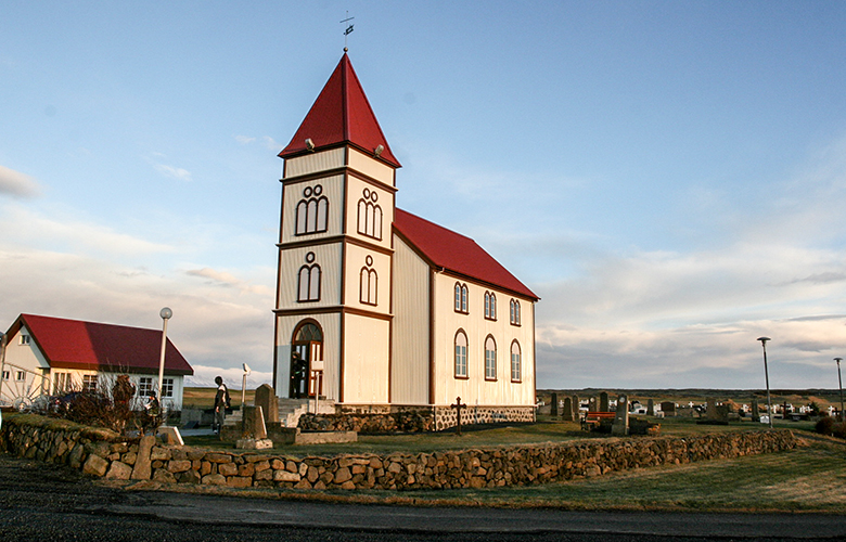 Kirkjugarður í kröggum