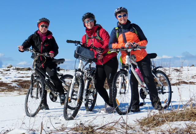 Hjóla 800 km. á Spáni fyrir kvennasveitina sína