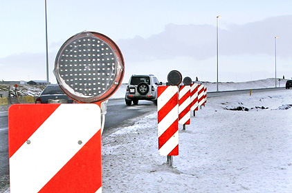 Aðskilja akstursstefnur á Reykjanesbraut 