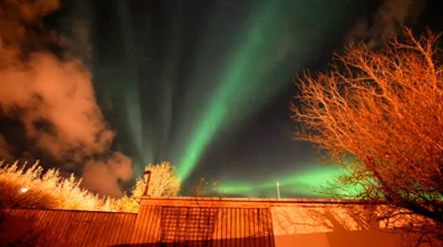 Dansandi norðurljós í Reykjanesbæ