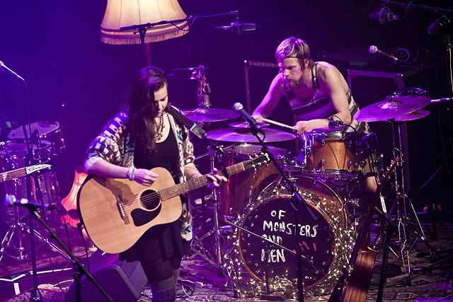 Of Monsters and Men beint í þriðja sæti breska vinsældalistans