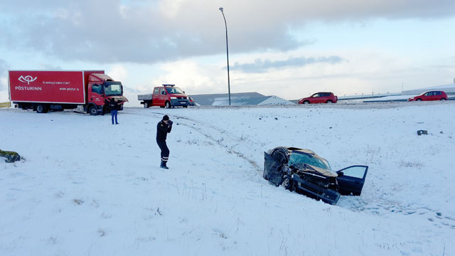 Árekstur við Hafnaveg