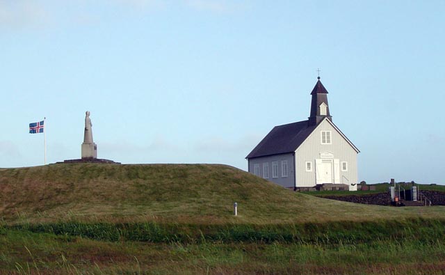 „Englar og menn“ í Strandarkirkju í sumar