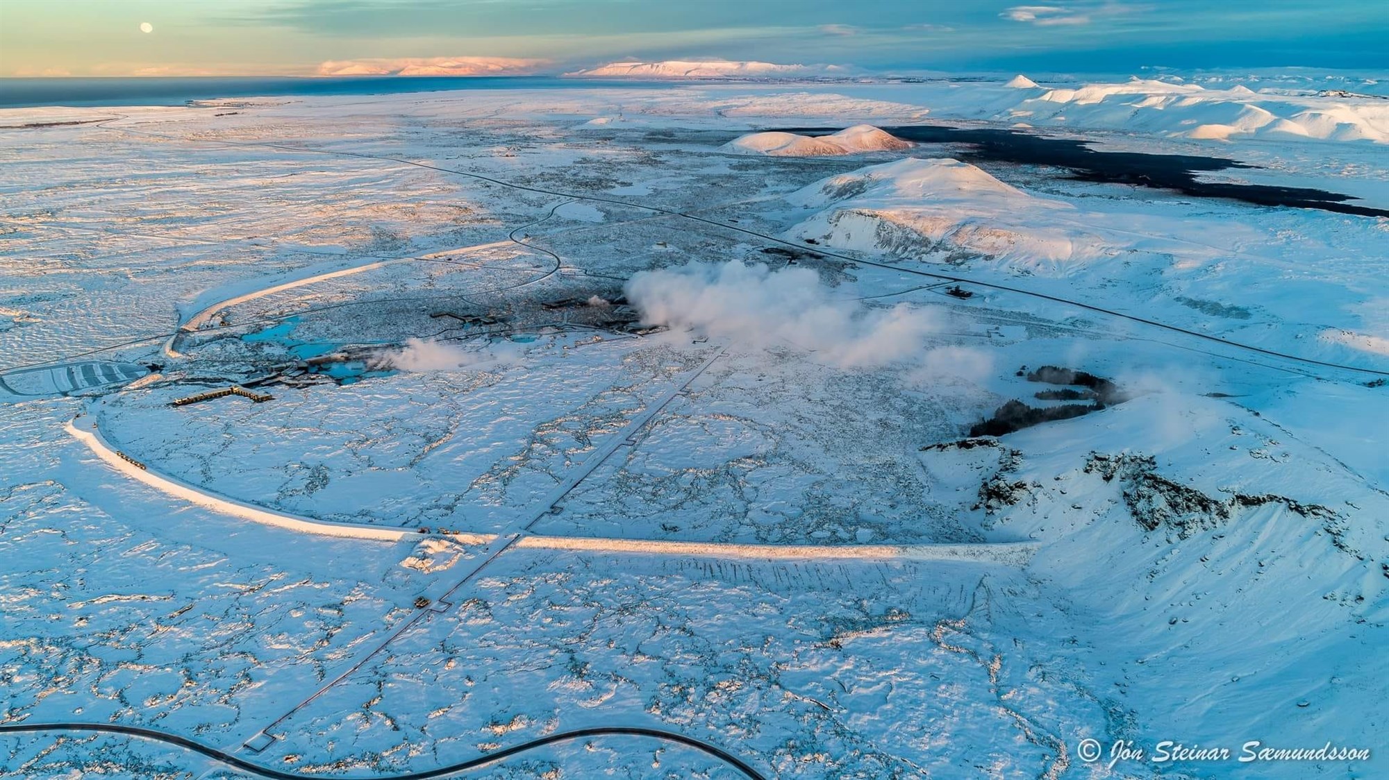 Varnargarðurinn í Svartsengi mikið mannvirki