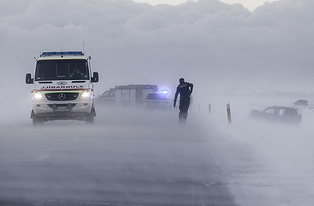 Harður árekstur á Miðnesheiði